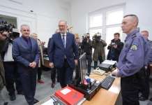 Policija izgubila pa pronašla prijavu novinara protiv ministra obrane
