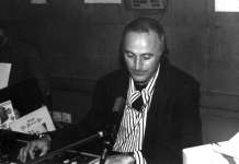 Disk jockey from „Boeing’s“ cockpit