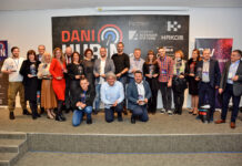 Golden microphone for the show “2in1” on Radio Istria Radio Istria, Golden Microphone, Dijana Koller, Dr. sc. Zdravko Kedžo, Radio Ogulin, Mihaela Milanović Poljak, Radio Samobor, Edi Kirschenheuter, radio UNIDU, Ines Gržinić Škrinjar, Melita Gržić Pincin, Borna Šmer, Marko Londero, Mario Lipovšek Batiffiaca, Novi Radio Zadar, Croatian Catholic Radio, Obiteljski radio Ivanić, Hrvatski radio Vukova, Radio Bljesak, Radio 105, Radio Megaton, Radio Nova Gradiška, Radio Karlovac, Radio Labin, Radio Novska, Radio Stubica, Radio Ludbreg, Radio Križevci, Radio Našice, Željko Švenda, HAKOM, OIV