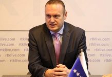 Radio-televizije Kosovo , RTK, direktor, Shkumbin Ahmetxhekaj, Europska unija, OESS, BBC, PBS, Al Jazeera,