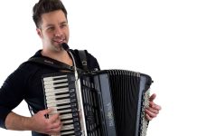 Two more radio channels with turbo folk!