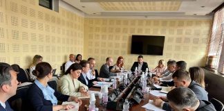 NKM, Jeton Mehmeti, izveštaj, komisija za medije, Besnik Beriša, Ljuljeta Aliu, Fatih Baša, Azra Dešić, Faruk Rexhaj